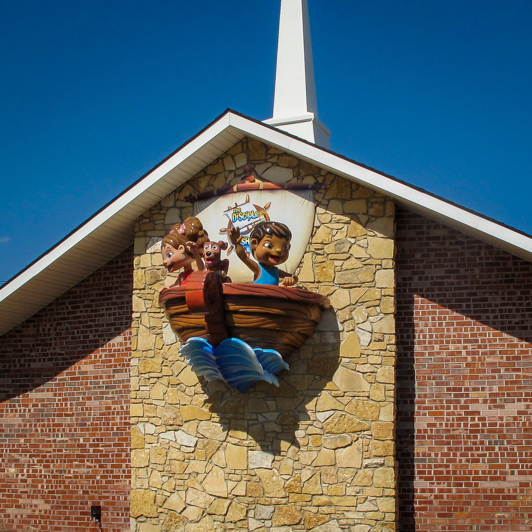 ST_LUKES_install_213